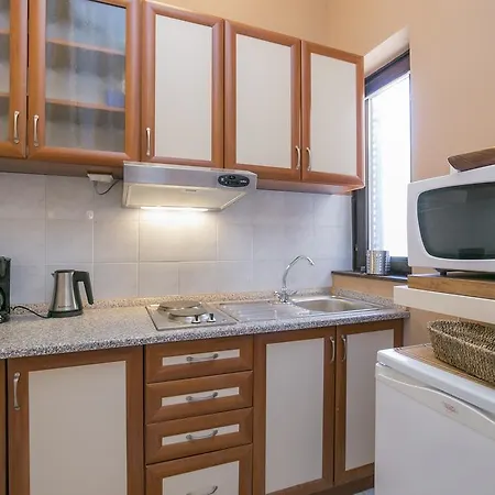 Gino Apartament *