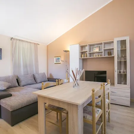 Apartament Gino